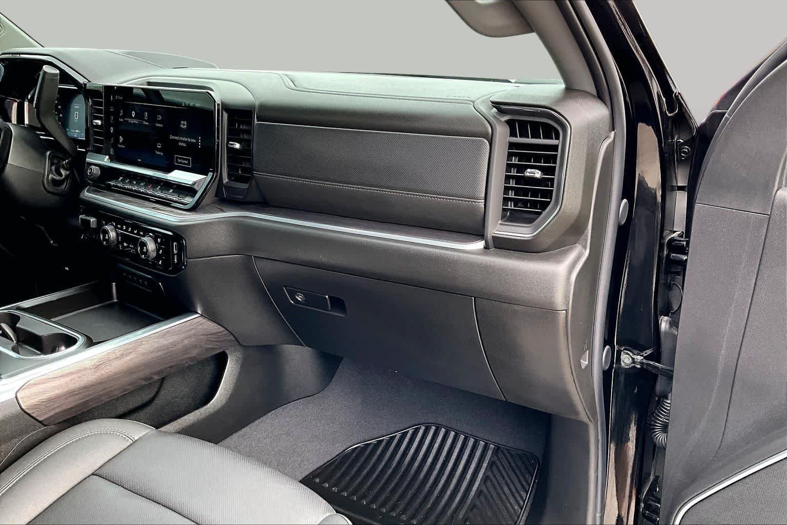 2026 Chevrolet Silverado 3500HD LTZ - Photo 19