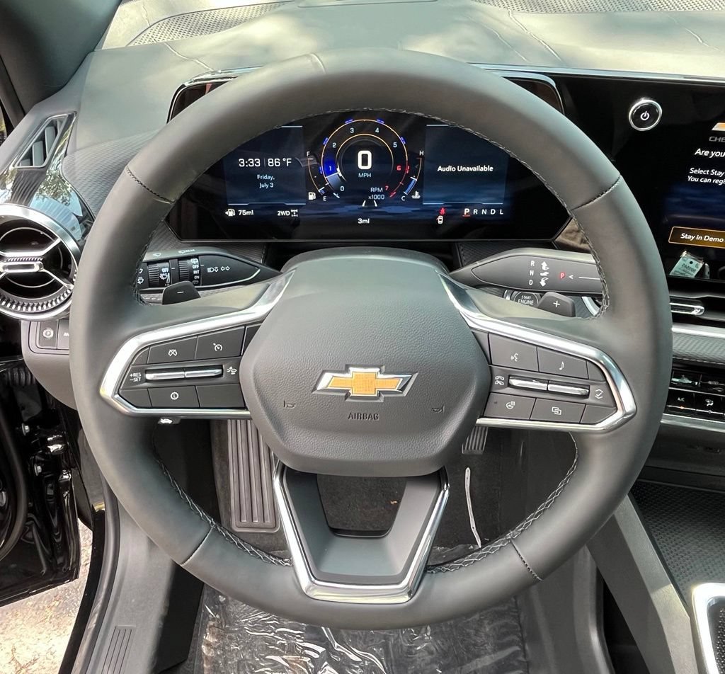 2027 Chevrolet Equinox LT - Photo 10