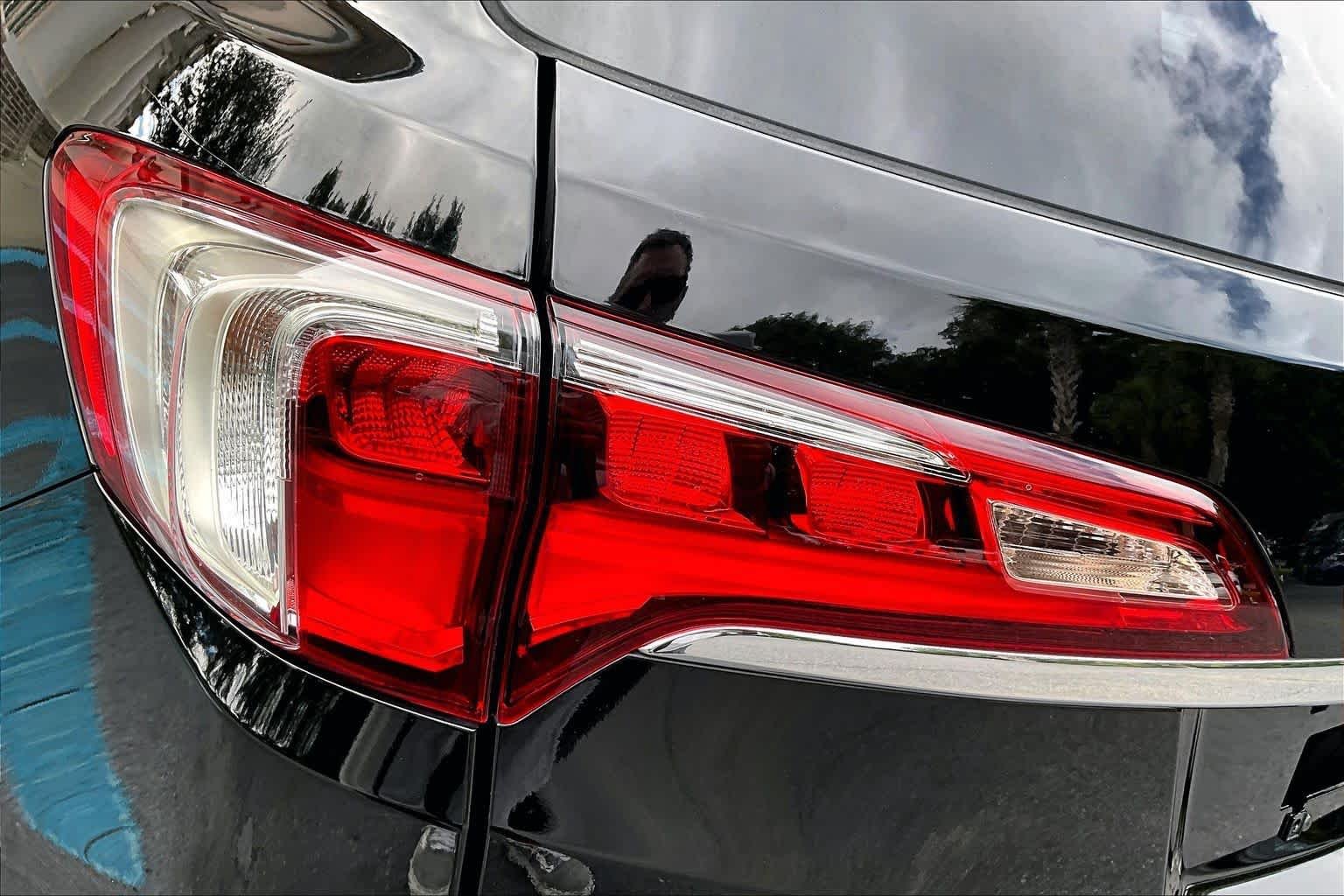 Used 2017 Crystal Black Pearl Acura w/Technology Pkg image 29