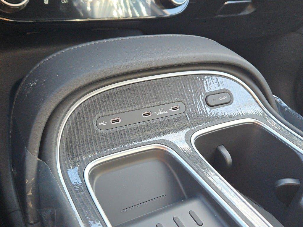 New 2026 White Hyundai Calligraphy AWD image 29