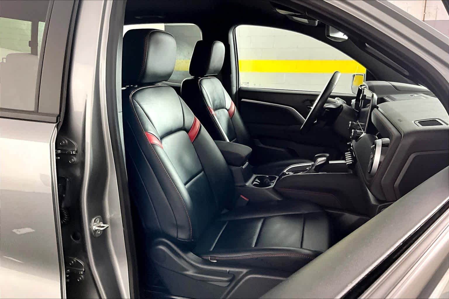 2024 Chevrolet Colorado Z71 - Photo 9