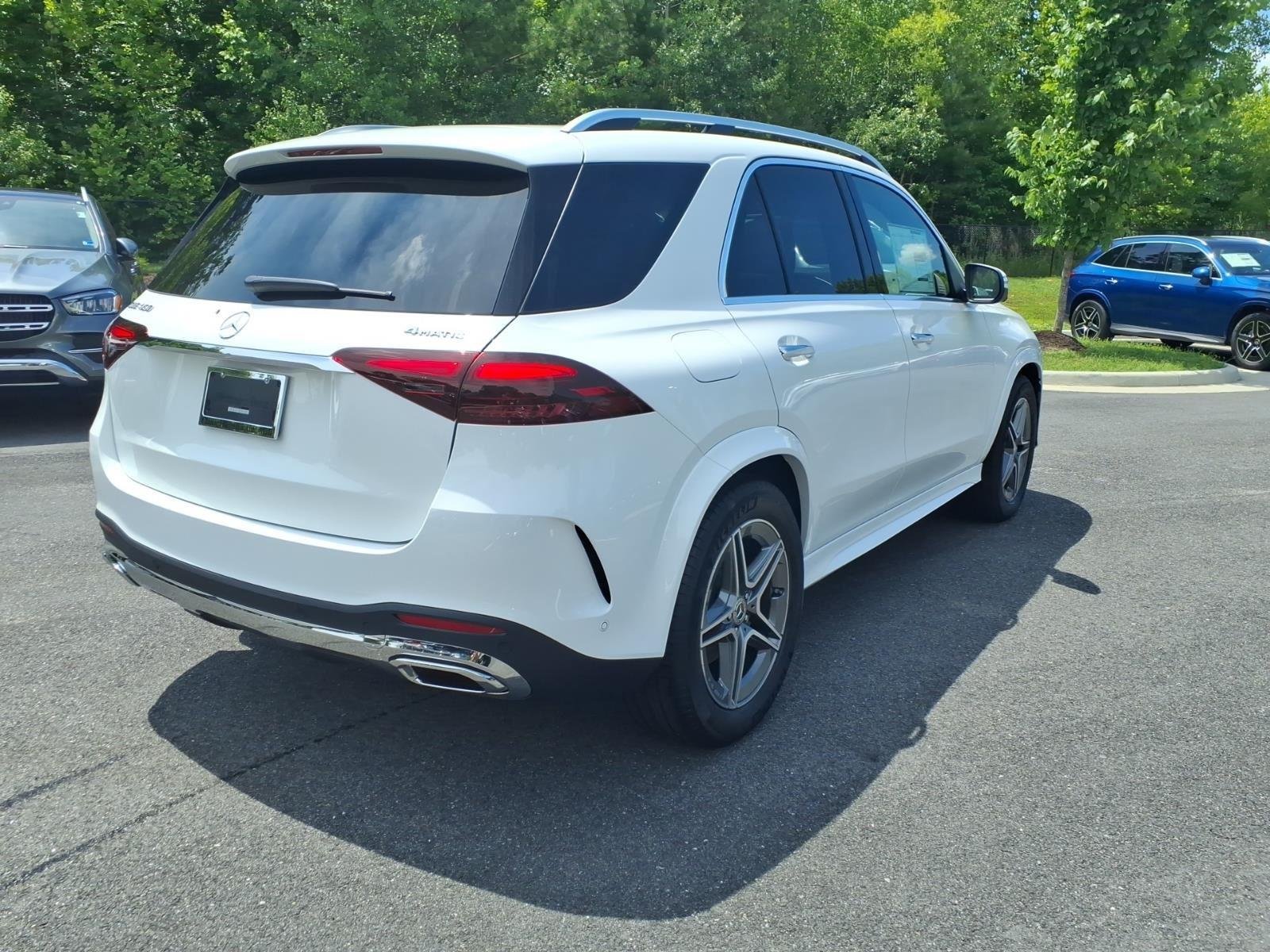 New 2026 MANUFAKTUR Moonlight White Metallic Mercedes-Benz GLE 450 image 6