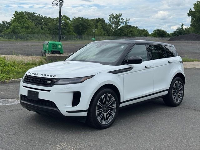 Used 2024 White Land Rover S image 1