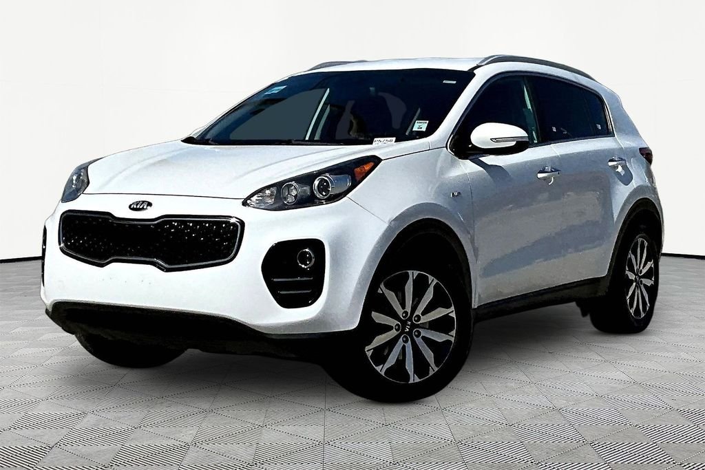 Used 2018 White Kia EX image 3