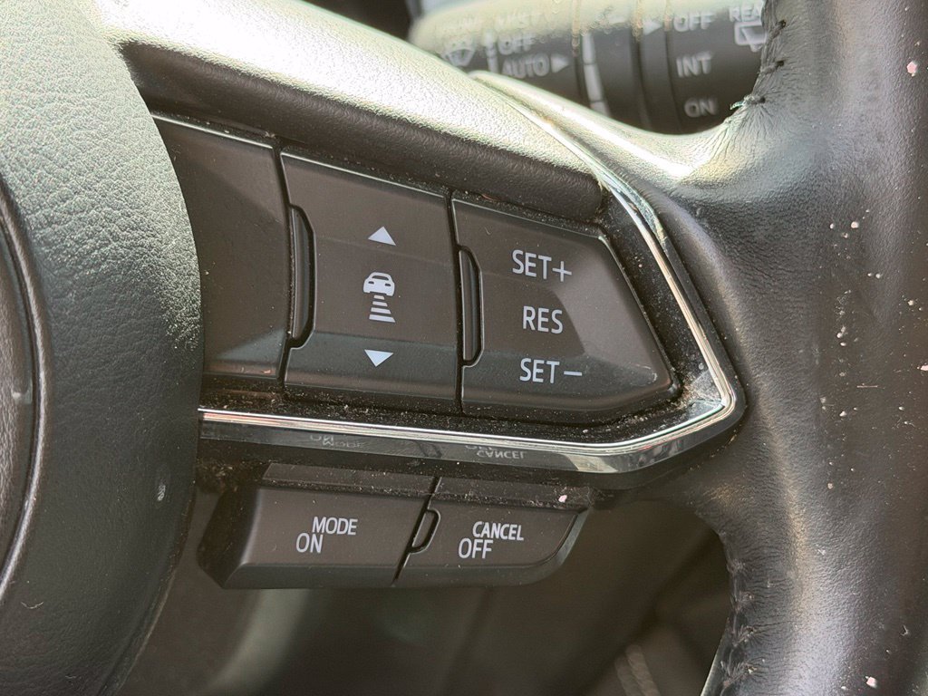 Used 2020 White Mazda Grand Touring image 23