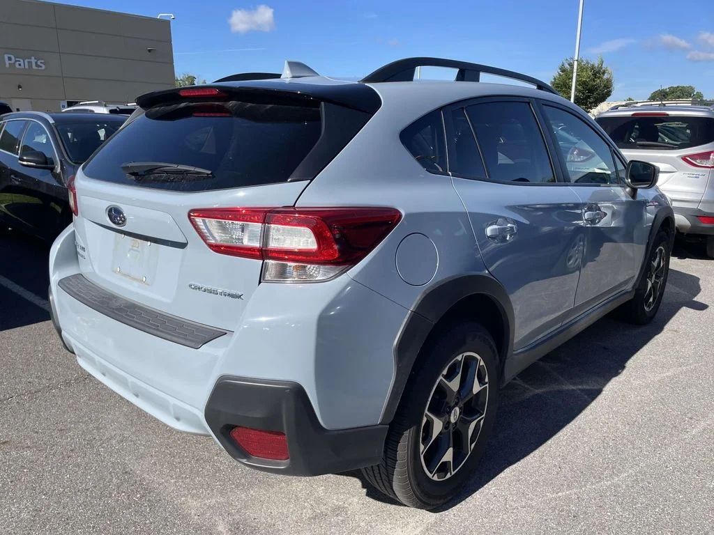 Used 2018 Cool Gray Khaki Subaru Premium image 4