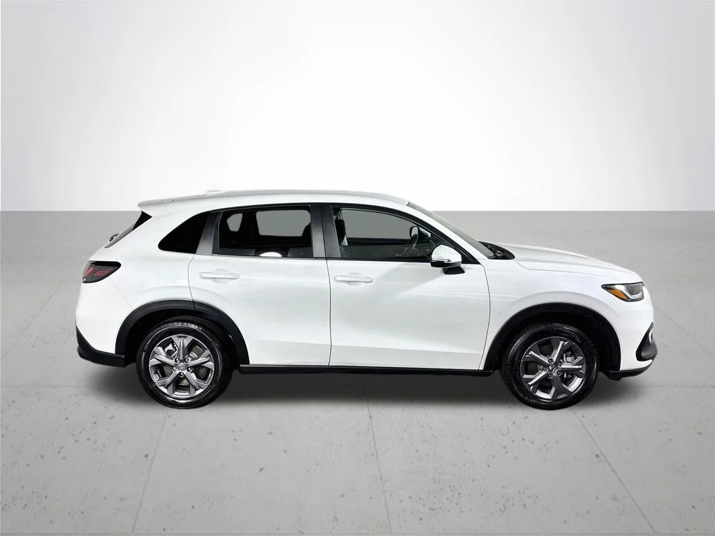 Used 2026 White Honda LX image 5
