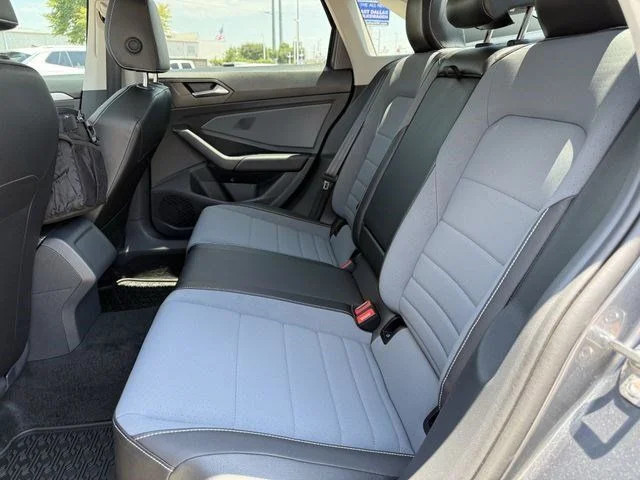 Used 2026 Gray Volkswagen 1.5T SE image 25
