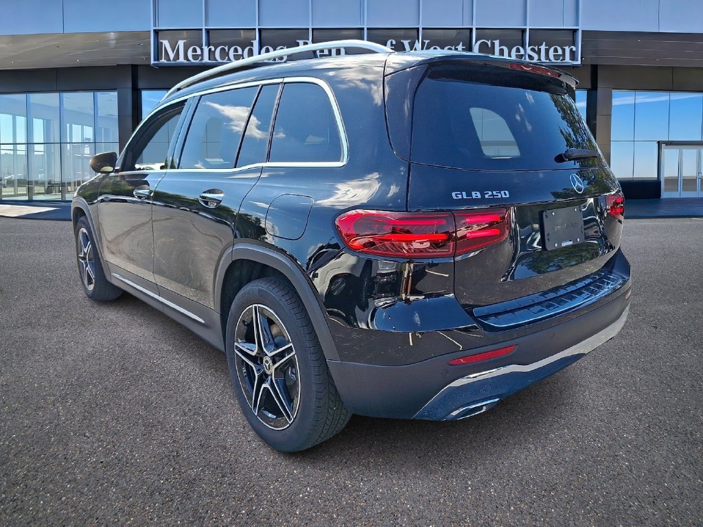 New 2026 Black Mercedes-Benz GLB 250 image 4