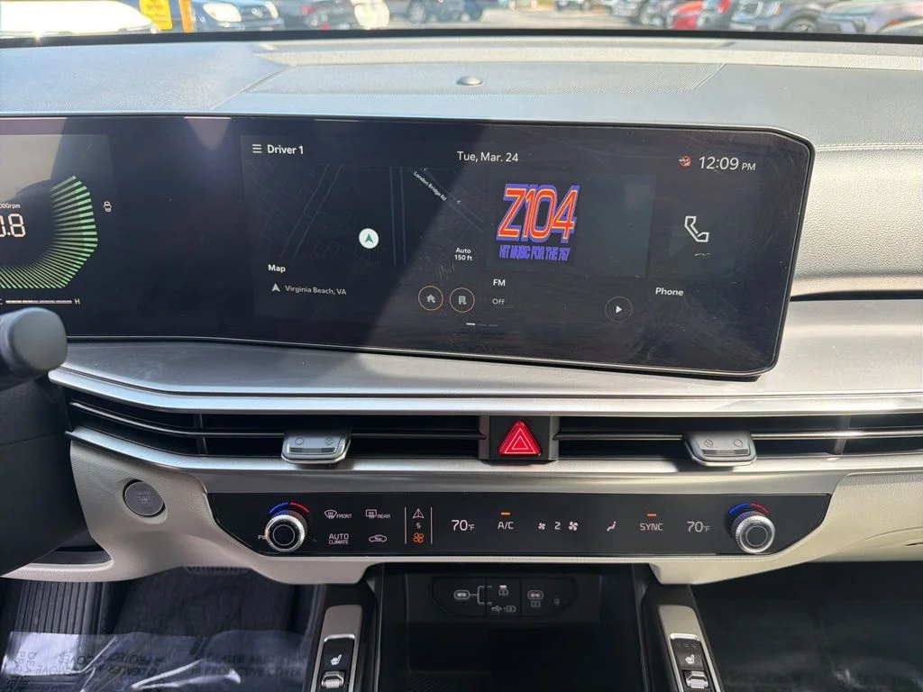 Used 2025 Gray Kia EX image 19