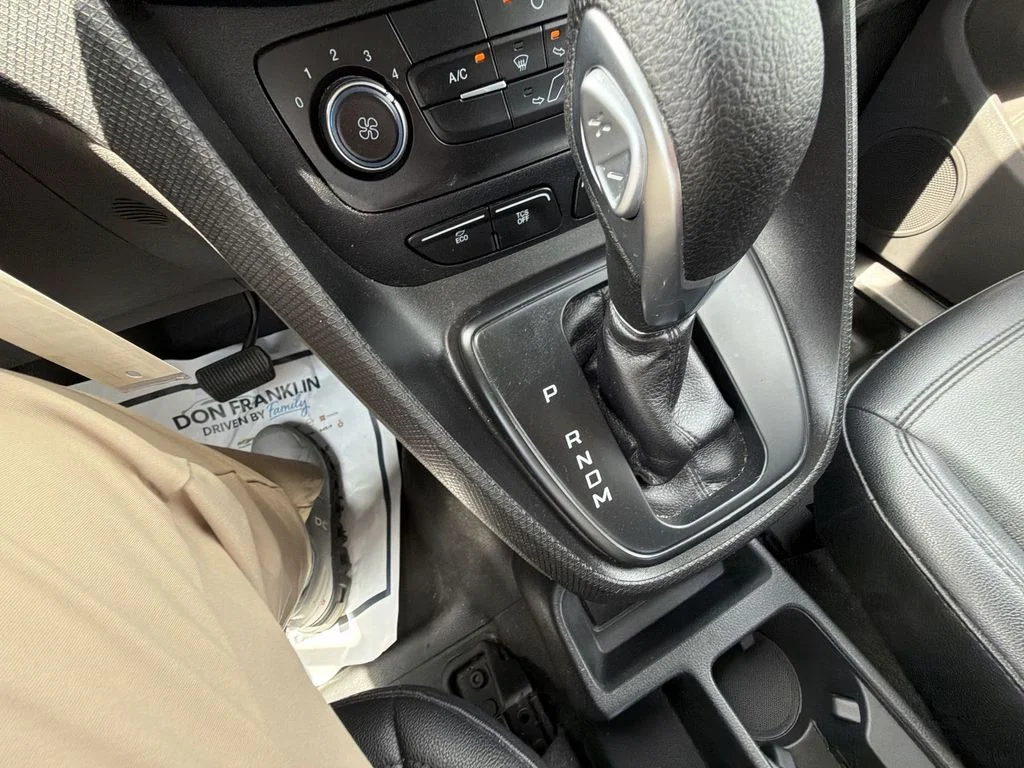Used 2020 White Ford XL image 25