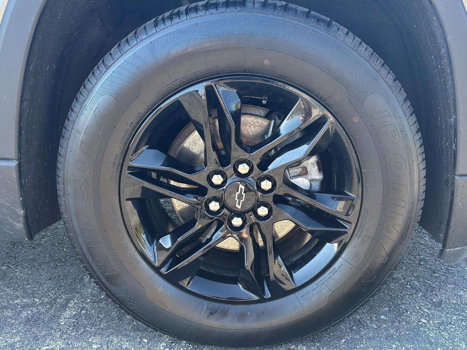 Used 2023 Sterling Gray Metallic Chevrolet LT Cloth image 9