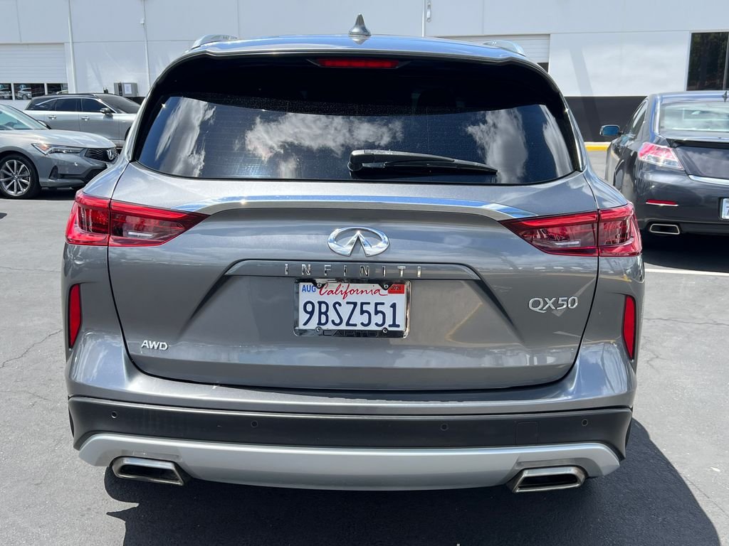 Used 2020 Gray INFINITI LUXE image 10