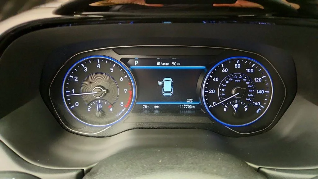 Used 2021 Hyper White Hyundai SEL AWD image 15