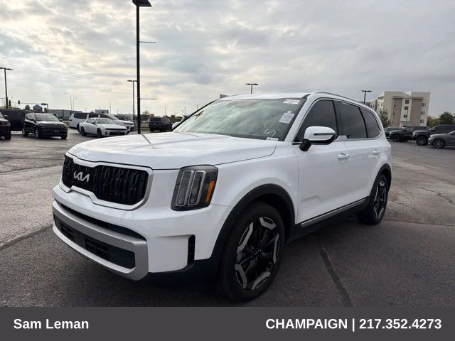 Used 2024 White Kia EX image 7