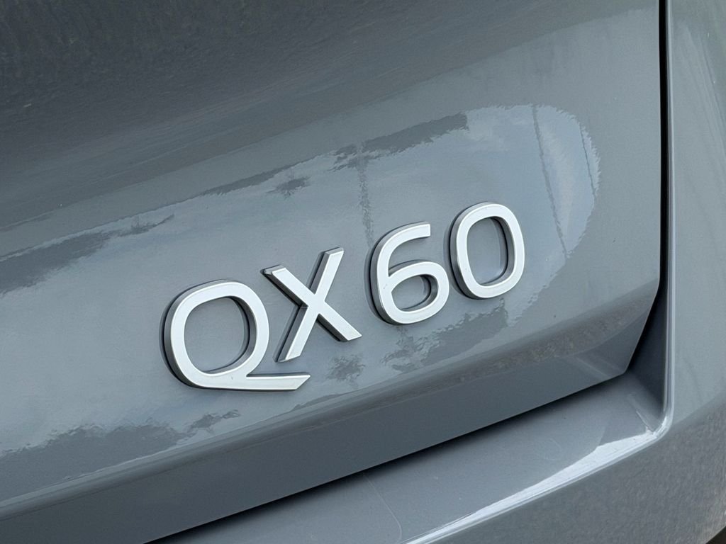 New 2027 HARBOR GRAY INFINITI Luxe FWD image 9