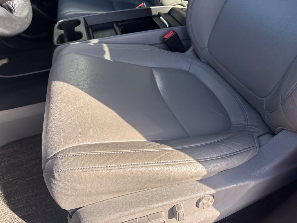 Used 2021 Blue Honda EX-L image 13