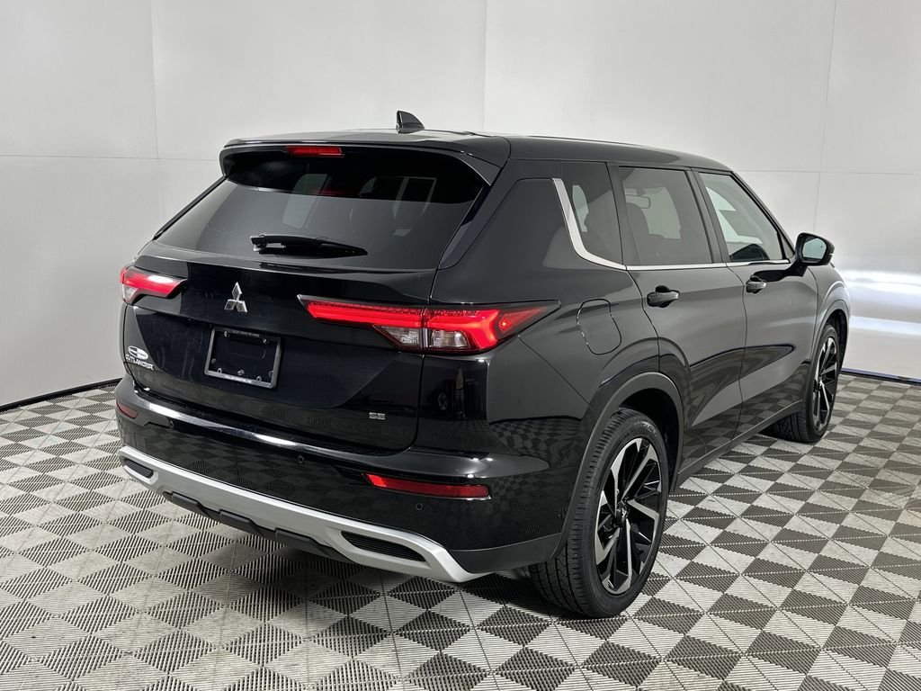 2024 Mitsubishi Outlander SE - Photo 8