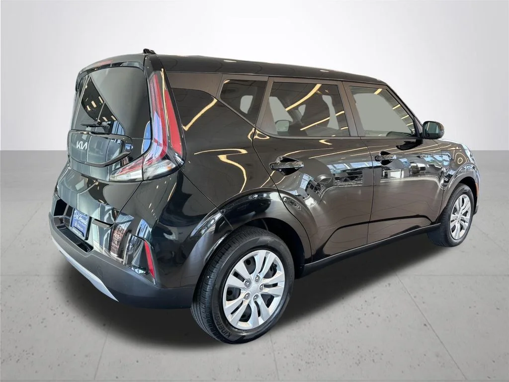 Used 2023 Black Kia LX image 7