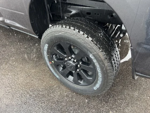 New 2026 Granite Crystal Metallic Clear-Coat Exterior Paint RAM Laramie image 6