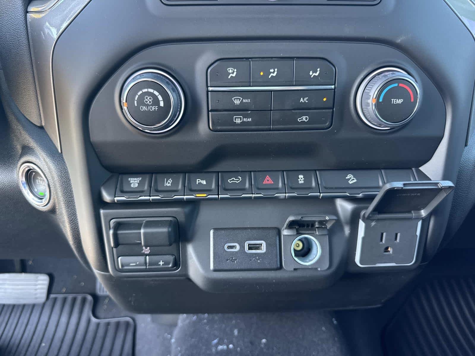 2026 Chevrolet Silverado 2500 HD Custom - Photo 15