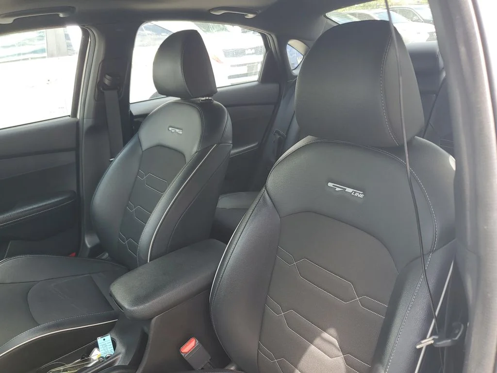 Used 2021 White Kia GT-Line image 21