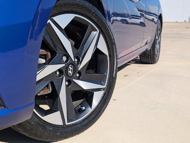 Used 2023 Hyundai Elantra SEL with VIN KMHLS4AG7PU622734 for sale in Buda, TX