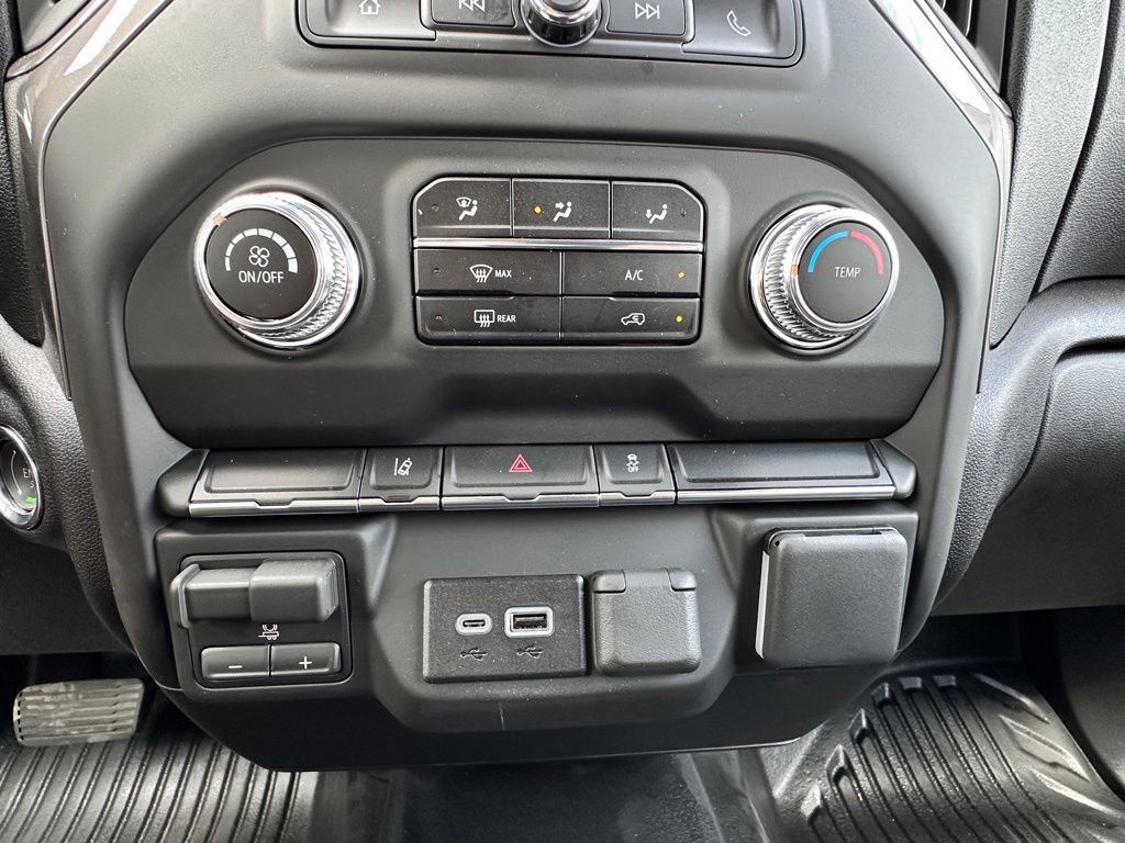 2026 GMC Sierra 3500HD Pro - Photo 27