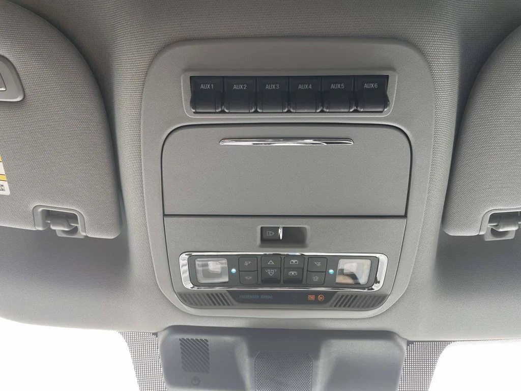 Used 2024 White Ford Lariat image 29