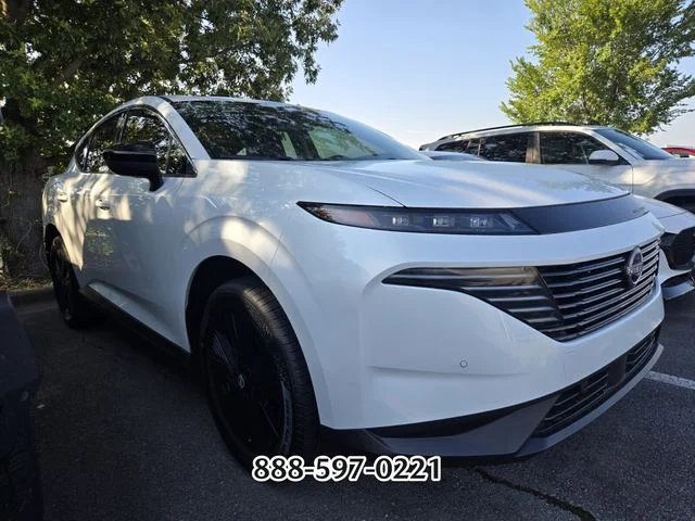 Used 2025 White Nissan SV image 10