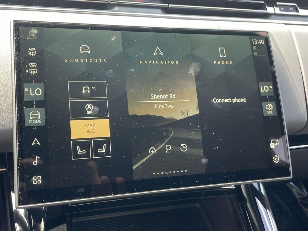 New 2026 Carpathian Grey Land Rover Dynamic SE image 23