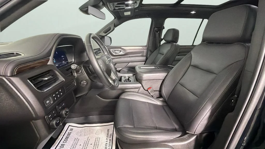 Used 2023 Black Chevrolet Z71 image 17