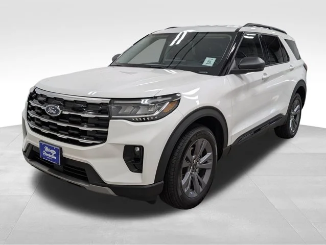 New 2026 Star White Metallic Tri-Coat Ford Active image 47
