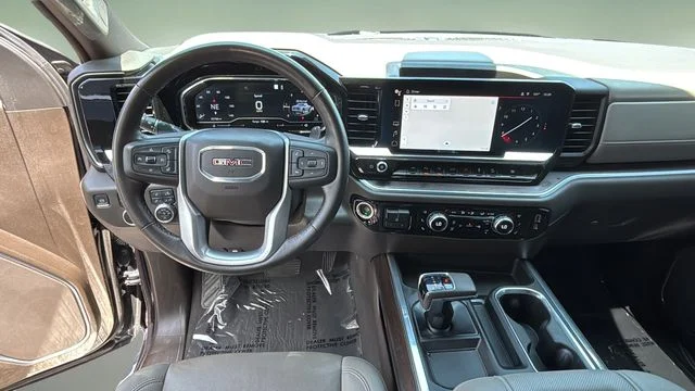 Used 2022 Silver GMC SLT image 10