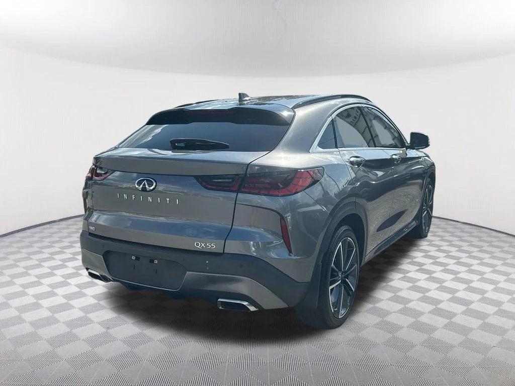 Used 2023 Gray INFINITI LUXE image 5
