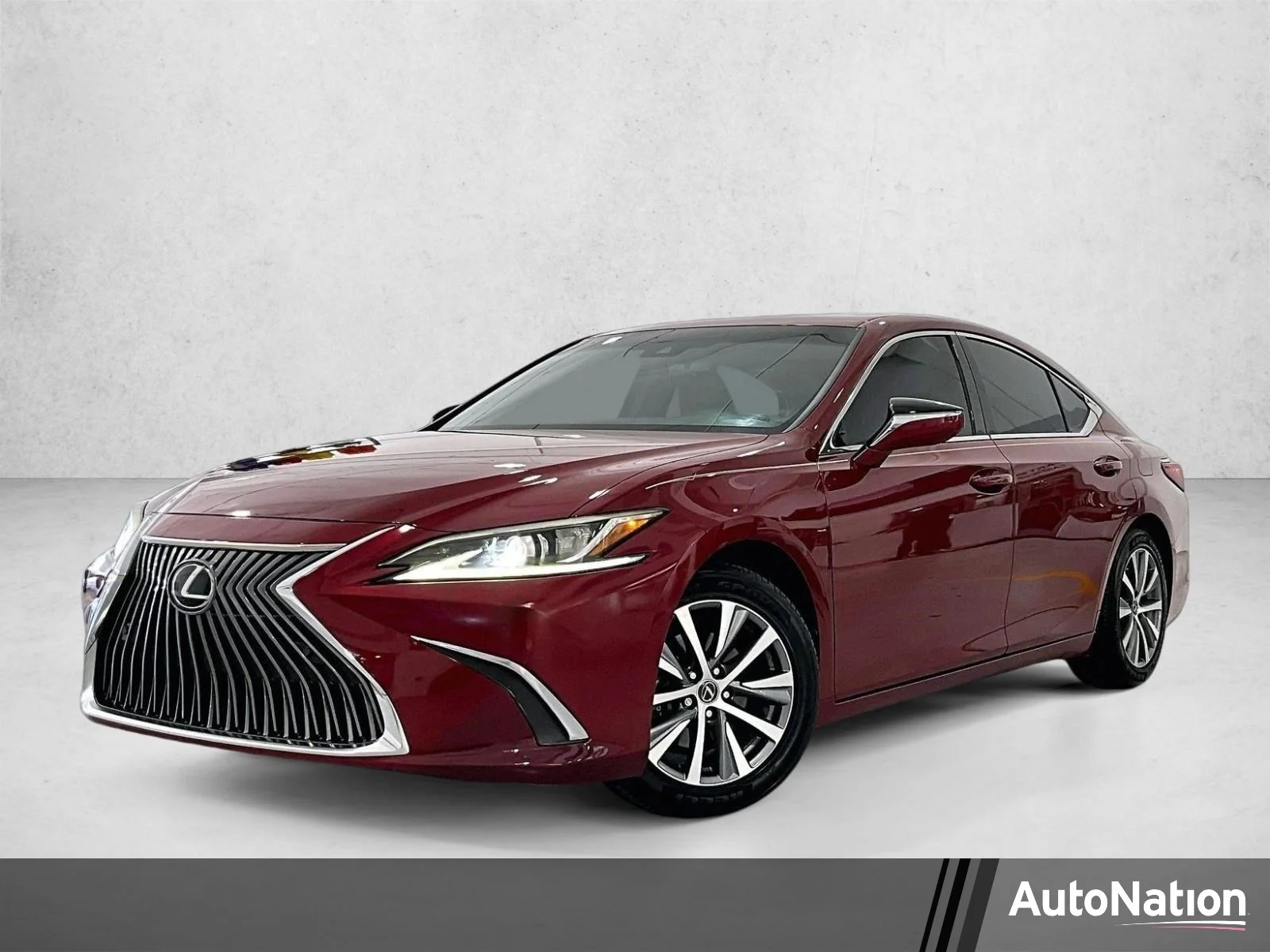 Used 2020 Matador Red Mica Lexus ES 350 image 1