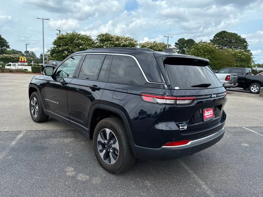 New 2024 Midnight Sky Jeep 4xe image 3