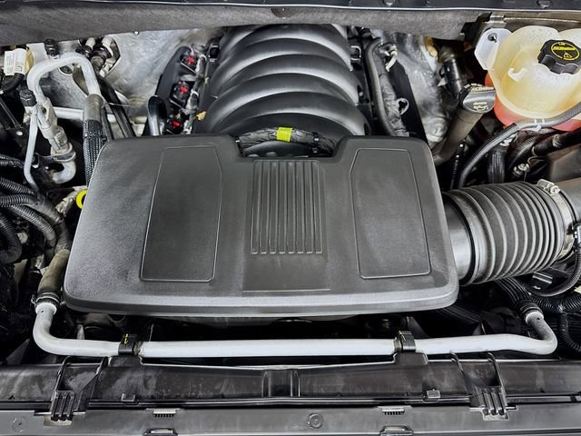 Used 2024 Summit White Chevrolet LT image 30