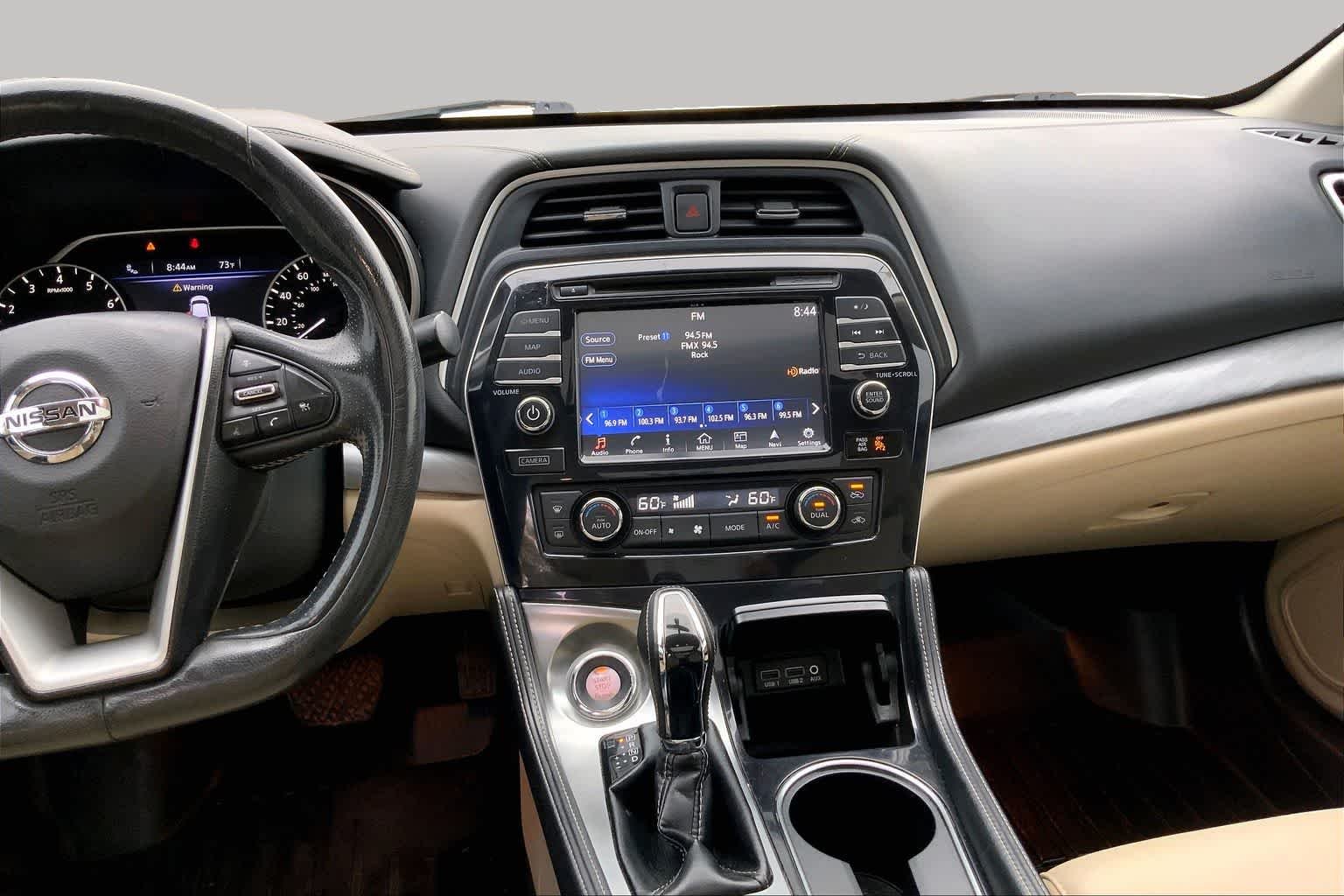 Used 2017 Pearl White Nissan SL image 7