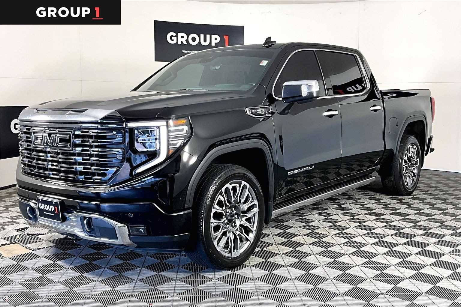 2023 GMC Sierra 4WD Crew Cab Short Box Denali Ultimate's photo