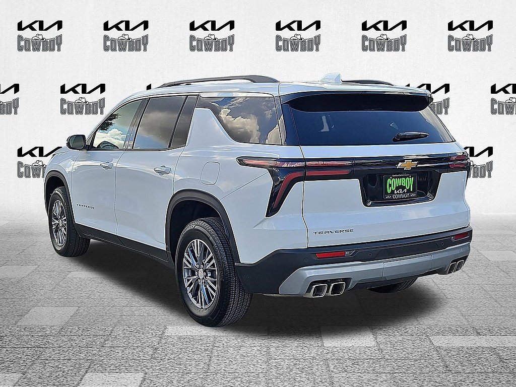 Used 2026 Summit White Chevrolet LT image 5