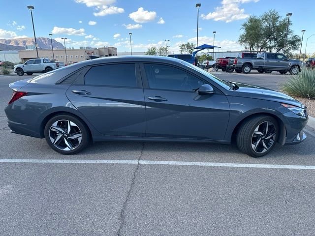 Used 2023 Gray Hyundai SEL image 5