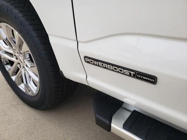 New 2026 Star White Metallic Tri-Coat Ford Lariat® image 17