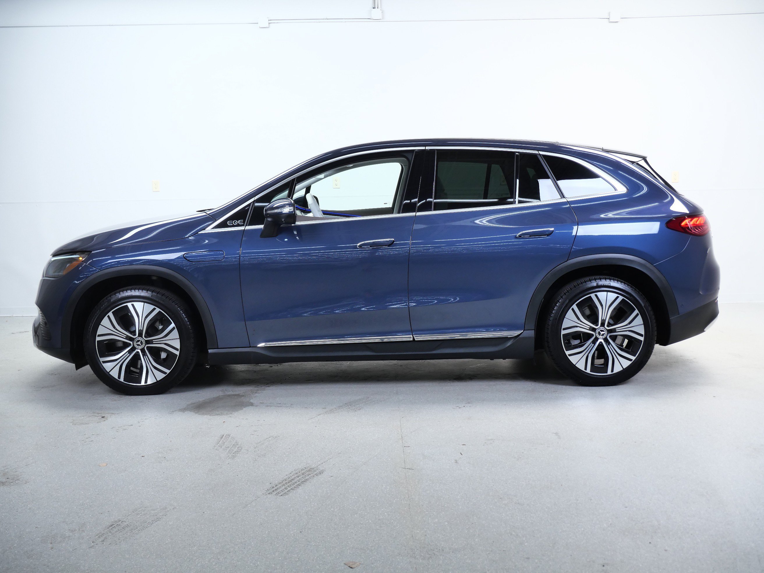 Certified Used 2023 Twilight Blue Metallic Mercedes-Benz EQE 350 image 10
