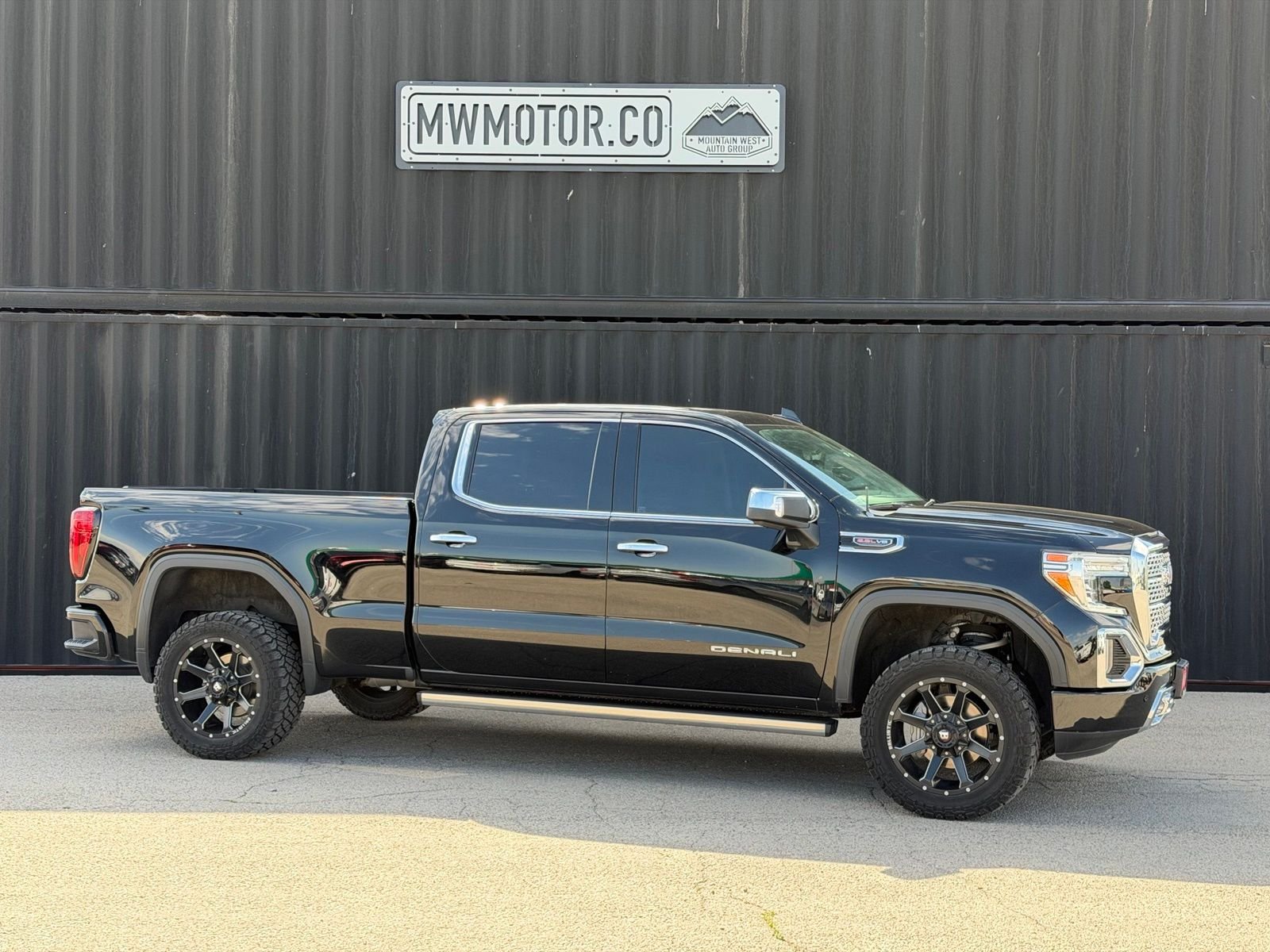 2021 GMC Sierra 4WD Crew Cab Standard Box Denali's photo