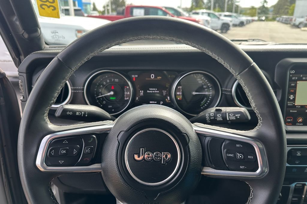 Used 2023 Grey Jeep Sahara image 15