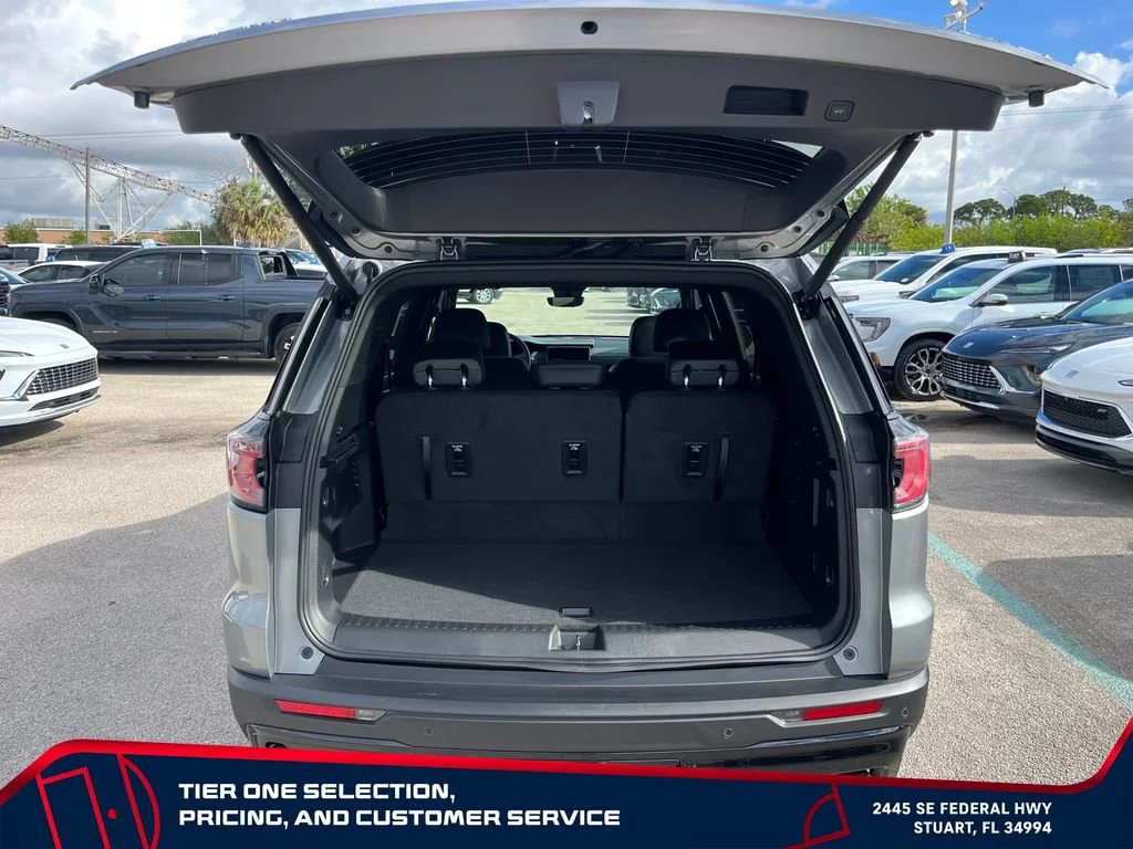 2026 GMC Acadia AT4 - Photo 10