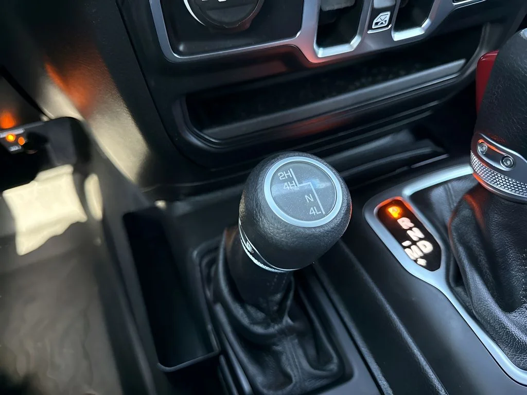 Used 2020 Silver Jeep Sport image 20
