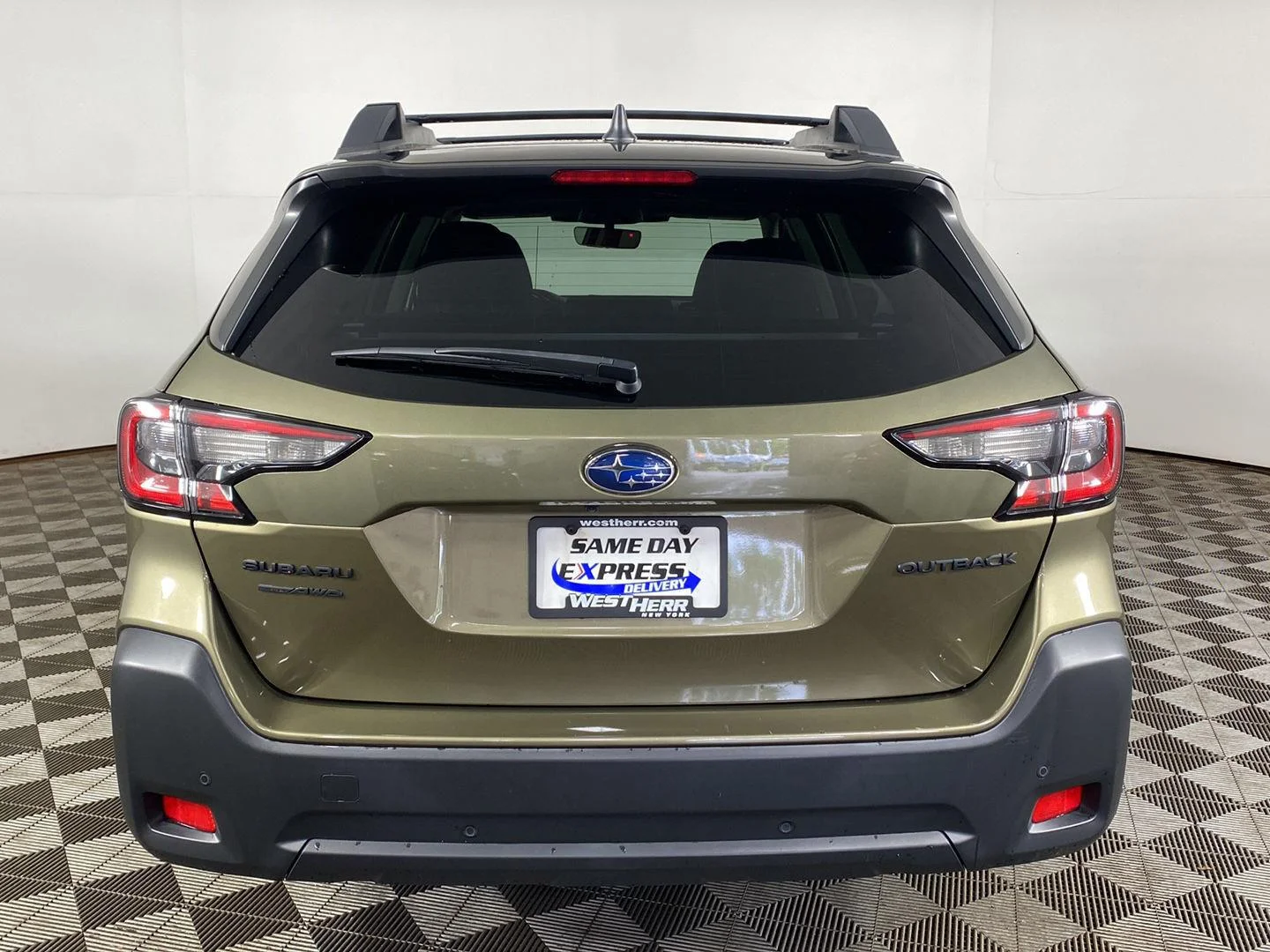 Used 2024 Autumn Green Metallic Subaru Onyx Edition image 6