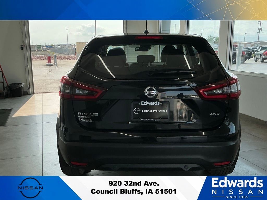 Used 2021 Black Nissan S image 6